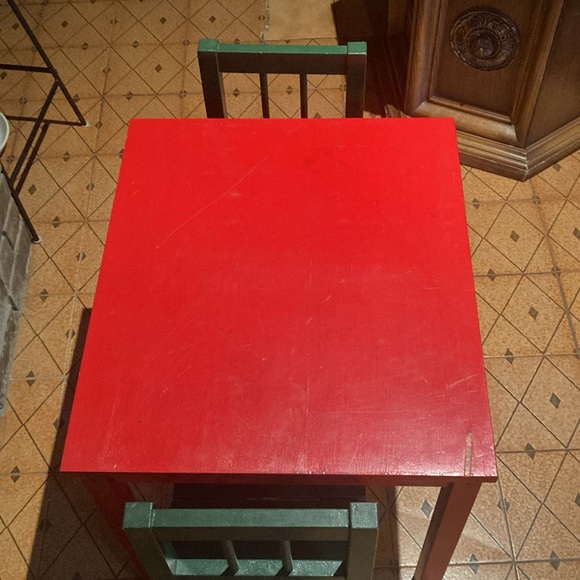 small old table WITH chairs for kids. COMES IN THE SET - Picture 8 of 8